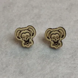 DC Comics Harley Quinn Skull Wood Stud Earrings thumbnail 3