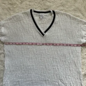 superdown x Revolve Sweater Long Sleeve V Neck Knit White Black M thumbnail 9