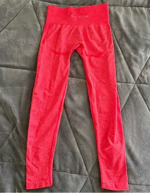 NVGTN Candy Apple Contour Seamless Leggings Size Small Red thumbnail 5