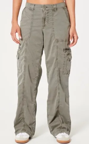 American Eagle Women Olive Green Stretch Cargo Pants Straight Leg Size 10 Reg thumbnail 1