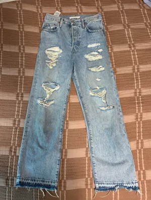 Levi’s Ribcage Straight Ankle Jeans thumbnail 1