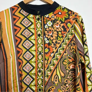 Vintage Bob Mackie Wearable Art Blouse Women’s Size Medium Mandarin Collar Retro thumbnail 5