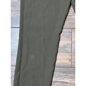 Lululemon On the Fly Woven Dark Olive Green Size‎ 6 Jogger Travel Leisure W5BM4S thumbnail 9