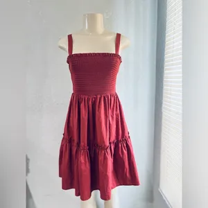 Just found women’s dress size medium! Style it in May ways like new thumbnail 3