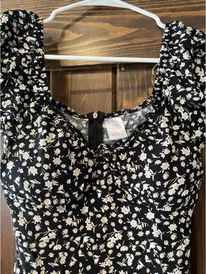 Black Floral Dress thumbnail 2
