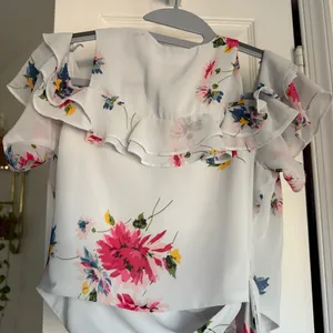 Astr the Label Off Shoulder Light Blue Floral Ruffle Wrap Tie Blouse Top Small thumbnail 5