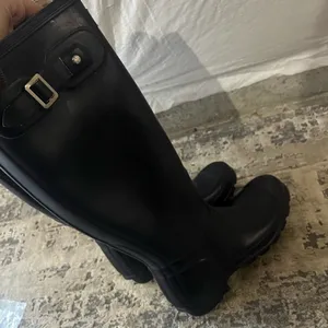 Hunter Dark Purple Tall Rain Boots Size 5 Women's 36 EU thumbnail 3