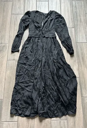 Current Air Black Long Sleeve V-Neck Maxi Dress with Tie Front thumbnail 1