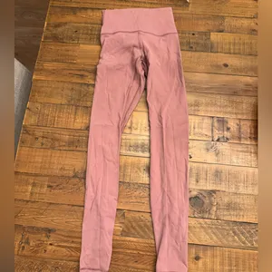LULULEMON. High Rise Align‎ Leggings thumbnail 2