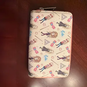 Loungefly Harry Potter Wallet thumbnail 3