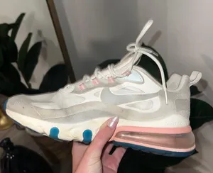 Nike Air Max 270 React thumbnail 3