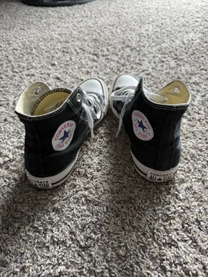 Women’s High-Top Converse thumbnail 2