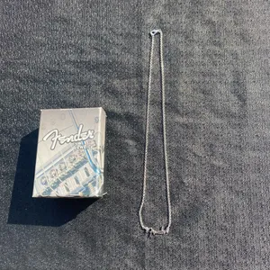 💎🩶 Vintage Y2K 2000s NWT Fender Monogram Statement Silver Tone Metal Pendant & Ball Chain Necklace $19.99 🩶💎 thumbnail 4