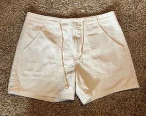 Vince cream pocket shorts thumbnail 1