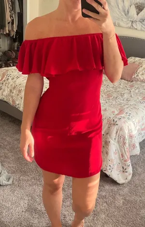 Red dress Size M thumbnail 1