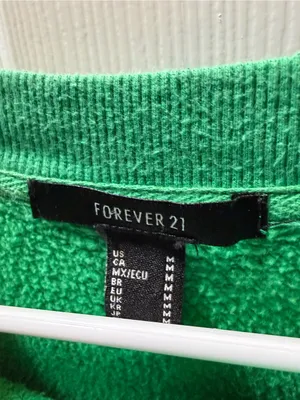 Forever 21 Green Graphic Crewneck Sweatshirt with Afro Portrait size M thumbnail 3