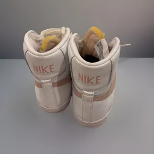 Nike Blazer‎ Mid '77 Vintage 'White Pink Oxford' CZ1055-118 Women's Shoes 6.5 thumbnail 3
