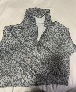 Gray leopard print sweatshirt Size XS thumbnail 1