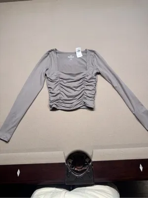 Hollister Taupe Ruched Square-Neck Long Sleeve Crop Top thumbnail 2