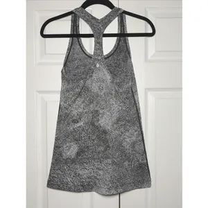 Lululemon Cool Racerback‎ Tank Top Womens Size 4 Grey Static Yoga Gym Athletic thumbnail 2