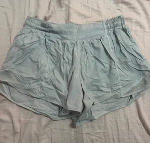 Lululemon Shorts Hotty Hot White thumbnail 1