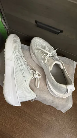 Nike Interact Run Womens Size 13 White Running Shoes thumbnail 5