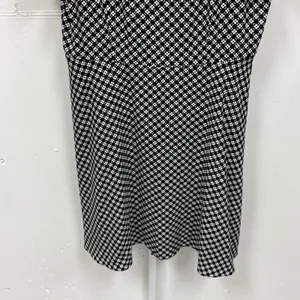Talbots Black White Geometric Floral Dot Fit Flare Dress Button Shoulder Size 16 thumbnail 4