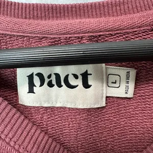 Pact Cropped Sweatshirt Burgundy Raglan Sleeve Raw Hem Organic Cotton Size L thumbnail 4
