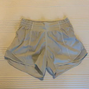 Lululemon Hotty Hot Shorts thumbnail 3