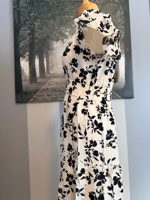 Blu Pepper Dress Floral Maxi thumbnail 3