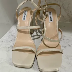 New! Steve Madden Sarina Platform Pump In Bone Patent Cream‎ Sz 11 thumbnail 5