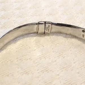 Sterling Silver Spring Closure Locking Clasp Closure Bangle Bracelet Silver thumbnail 10