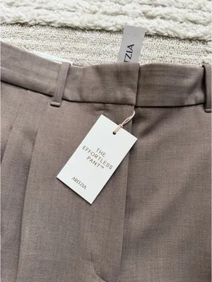 Aritzia Effortless Pants thumbnail 7