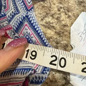 Pink Rose Large Blue Pink White Geometric Top thumbnail 4