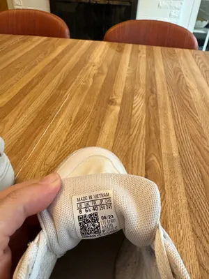 Adidas Sneakers thumbnail 5