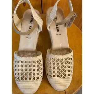Anne Klein Women's Zida Woven Espadrille Wedges size 9.5M thumbnail 9