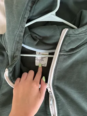Sweatshirt thumbnail 2