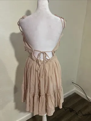 Le Lis Blush Tie-Shoulder Tiered Mini Dress thumbnail 4