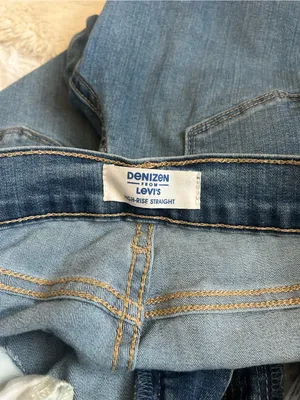 Denizen by Levi’s high rise straight leg stretchy denim jeans woman’s 4 SHORT thumbnail 4