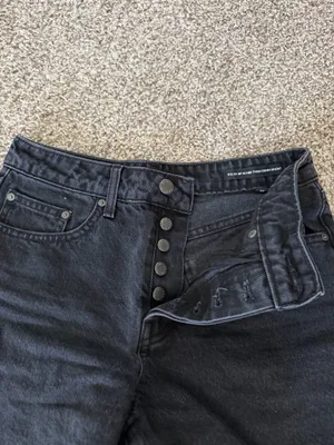 Aritzia Shorts  thumbnail 3