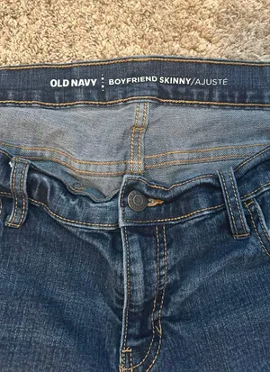 Old Navy Boyfriend Skinny Jeans Tall thumbnail 3