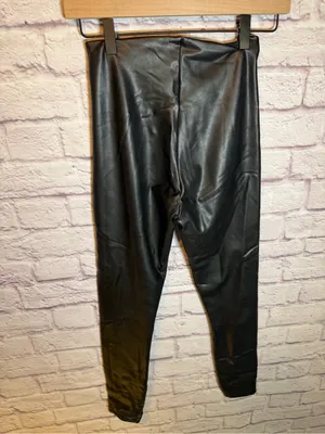 Abercrombie & Fitch faux leather leggings‎ women’s size XS pants thumbnail 2