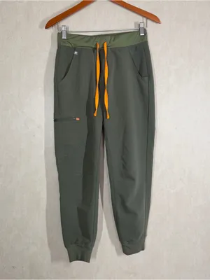 Figs Women’s Zamora Jogger Scrub Pants Pull On in Moss Green XSP thumbnail 3