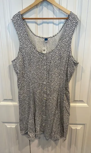 Old Navy White And‎ Blue Floral Dress Size XXL thumbnail 1