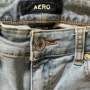 Aeropostale Copied - Light Wash Skinny Jeans Size 10 Women 27x30 Low Rise Stretch thumbnail 3