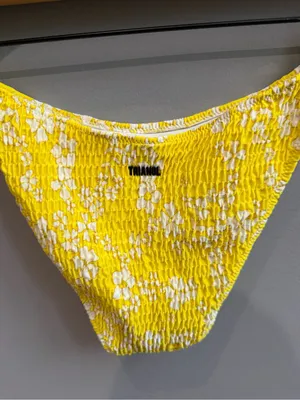 Triangl Inesa Yellow Pop Textured Floral Bikini Set Size Large Bottom Medium Top thumbnail 6
