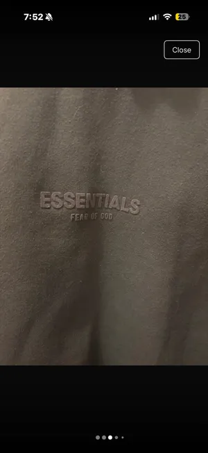 Essential fear of god crewneck size XL thumbnail 3