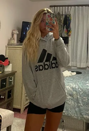 Sweatshirt thumbnail 2