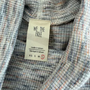We The‎ Free Space Dye Turtleneck Knit Top Large Minimalist Athleisure Cozy thumbnail 4