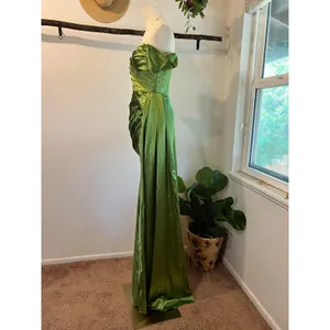 Off Shoulder Green Formal Glam Gala Prom Special Event Dress Size 4 NEW thumbnail 3